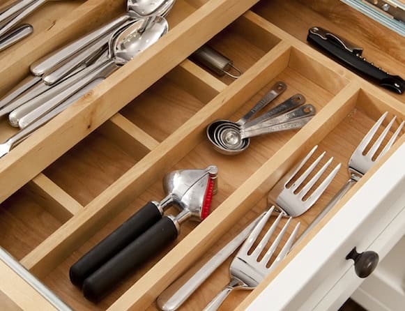 Organized kitchen drawer